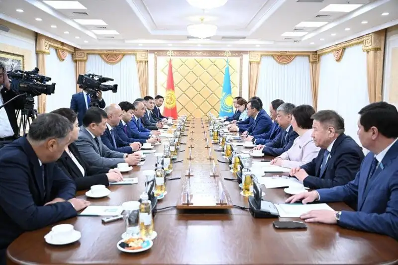 Қозоғистон Қирғизистонни сув масаласи бўйича очиқ ва конструктив мулоқотга таклиф қилди