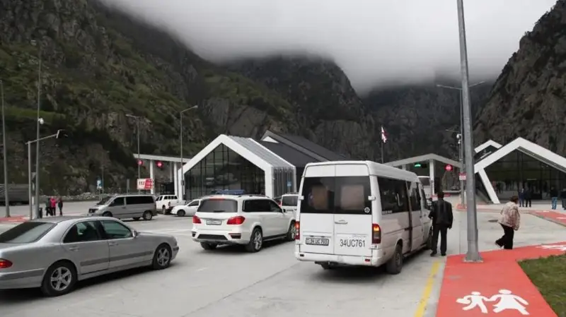 رەسەيلىكتەر گرۋزياعا كىرە الماۋى مۇمكىن