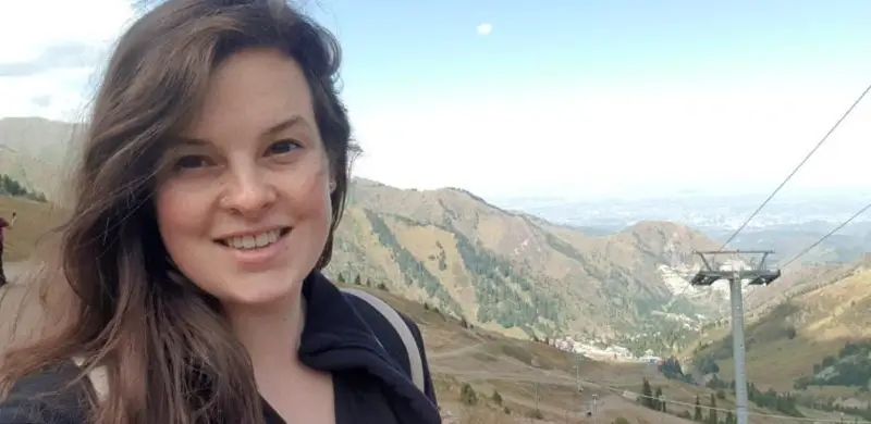 قازاق ءتىلىنىڭ قوعامداعى ىقپالىن زەرتتەپ جۇرگەن شوتلانديالىق تارا مەتيۋس