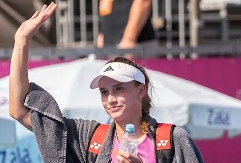 Elena Rybakına Chehııada álemniń 17-raketkasyn jeńdi