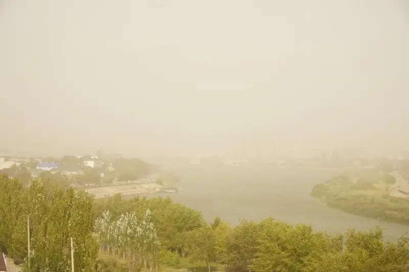 اتىراۋدى شاڭدى داۋىل باسىپ تۇر