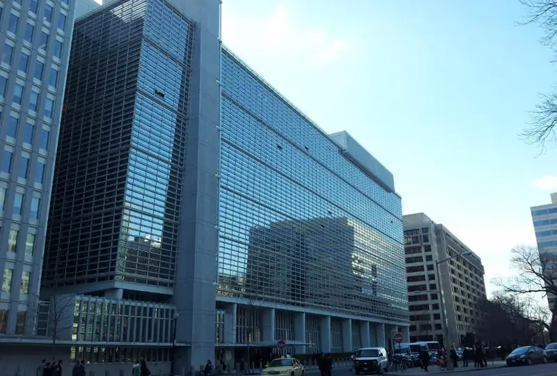 Правительство привлекает займ МБРР на покрытие дефицита бюджета