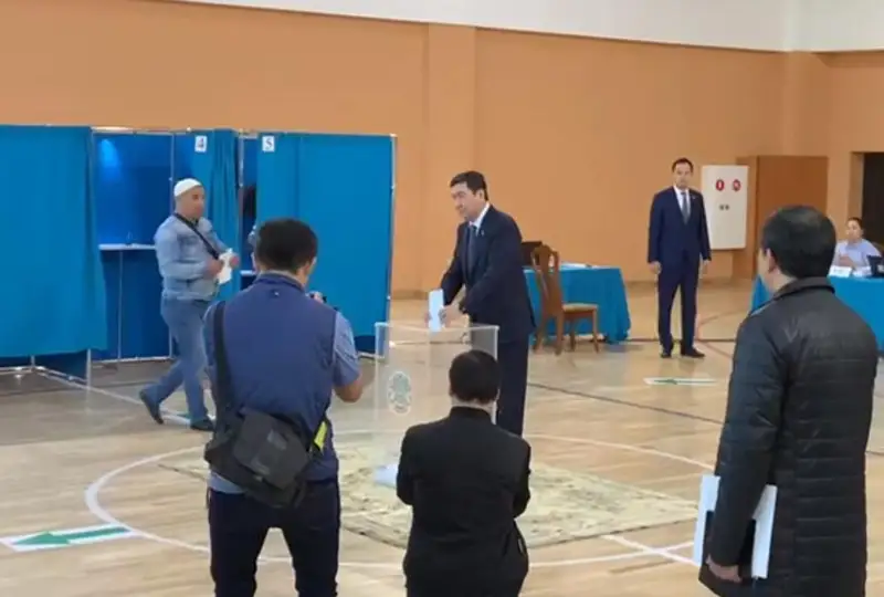 ҚР Парламенти Мажилиси раиси ўз танловини амалга оширди