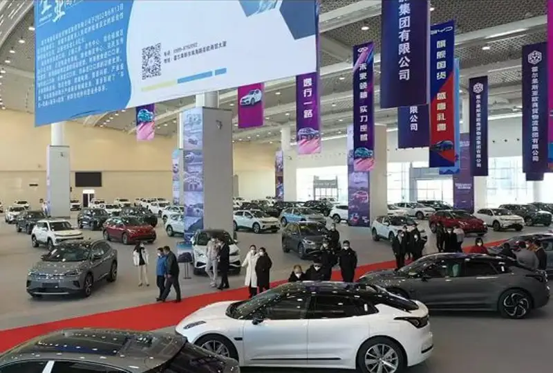 Қорғасда Марказий Осиё автомобиллари кўргазма-савдо маркази очилди