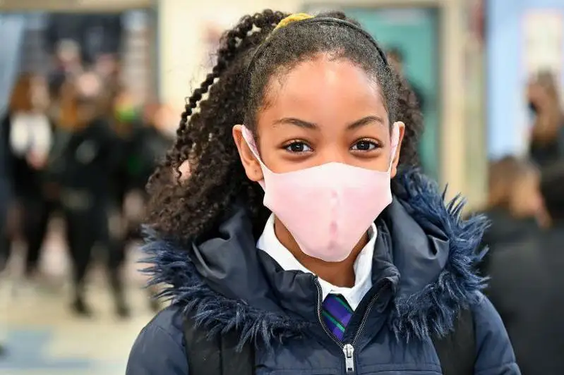 Буюк Британиядаги барча мактаблар 8 март куни қайта очилади