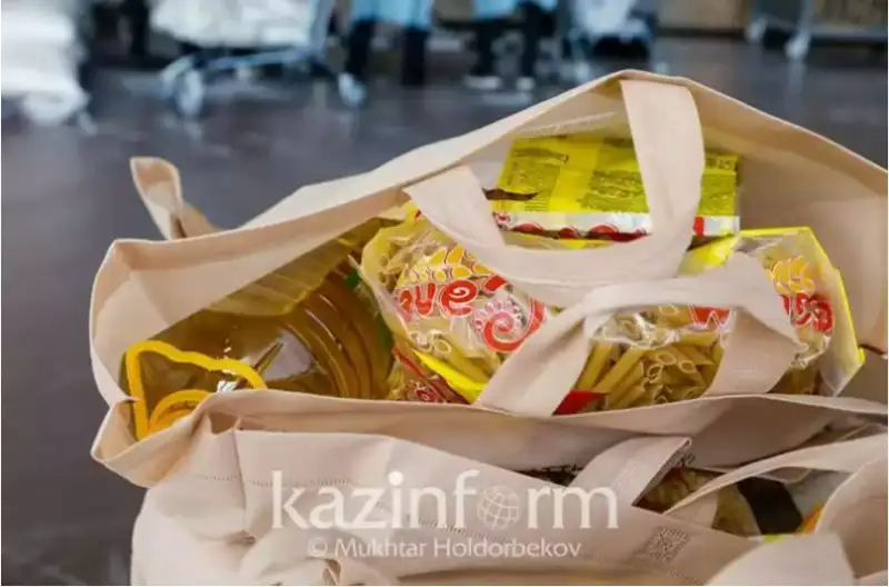 استانادا تاۋەلسىزدىك كۇنىنە وراي مۇقتاج جاندارعا ازىق-تۇلىك سەبەتى تاراتىلدى