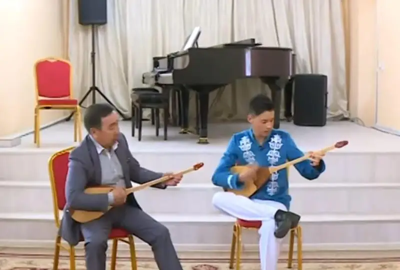 Домбра дает мне внутреннюю силу – юный домбрист Артем Ким