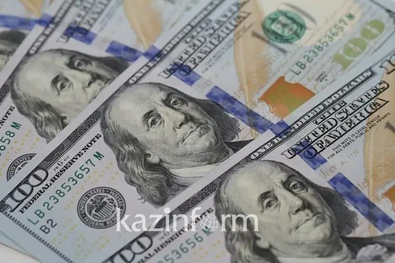 دوللار بىردەن 8 تەڭگەگە قىمباتتادى