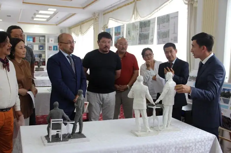 哈国多个地区今年将为阿拉什党人竖立纪念碑