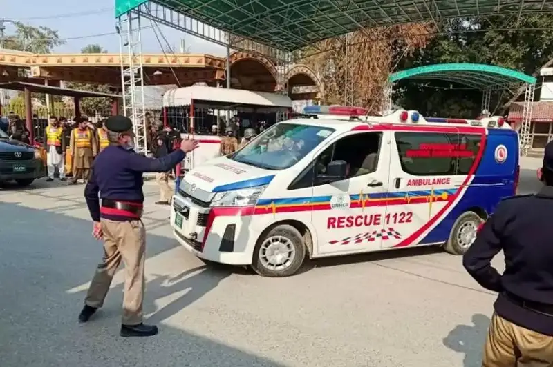 Покистондаги масжидда юз берган портлашда 19 киши ҳалок бўлди - ОАВ