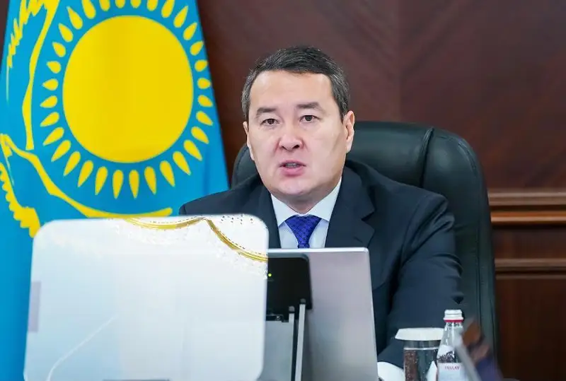 ҚР Бош вазири ўтган йилни сарҳисоб қилди