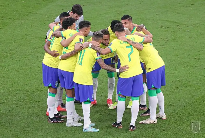 Бразилия — Швейцария, Португалия — Уругвай: где и когда смотреть матчи ЧМ-2022 по футболу