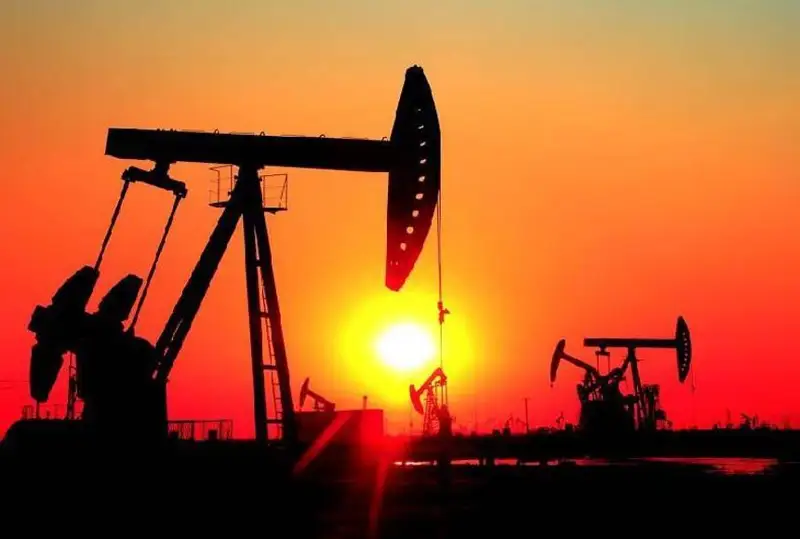 Саудия Арабистони нефт қазиб олишни кўпайтиради - ОАВ