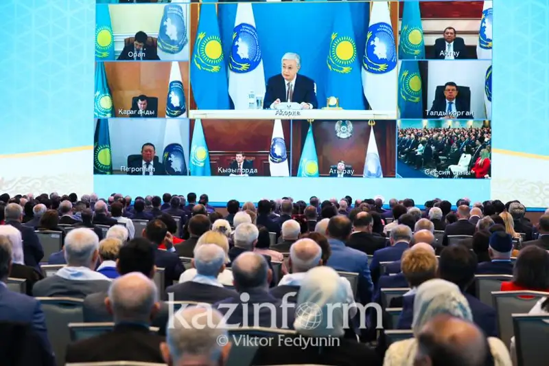 Memlekettik tildi jetik meńgergen azamattarǵa zor qurmetpen qaraımyn - Prezıdent