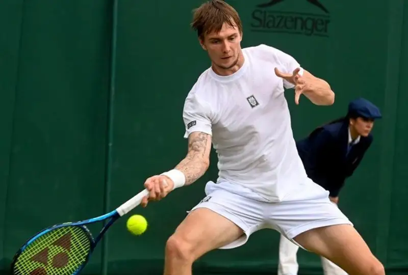 Александр Бублик Уимблдоннинг учинчи босқичига йўл олди