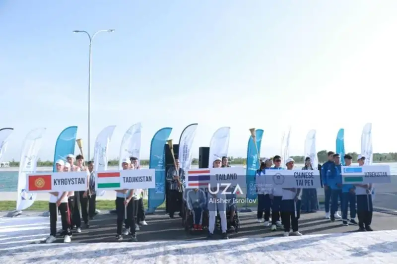 Самарқандда байдарка ва каноэда эшкак эшиш бўйича Осиё чемпионати бўлиб ўтмоқда