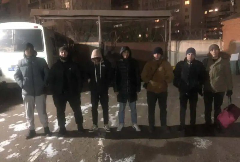 Ғарбий Қозоғистонда 200 дан ортиқ хорижлик мамлакатдан чиқариб юборилди