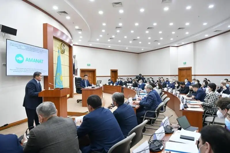 Májilistegi «Amanat» partııa fraktsııasynyń alda atqaratyn jumystary aıqyndaldy