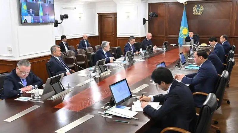 ҚР Бош вазири қурилиш мавсумида йўл ишларини давом эттириш бўйича топшириқ берди