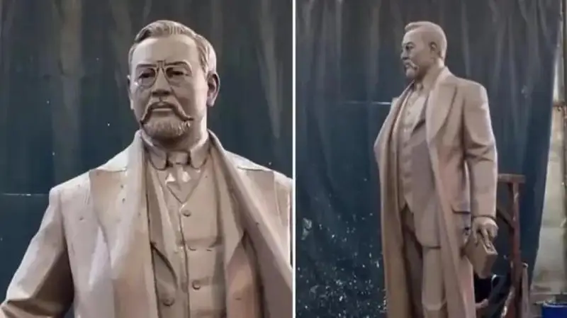 ۇلت ۇستازى بەينەسىن بەينەلەگەن مۇسىنشىگە جۇرت ءسۇيسىندى