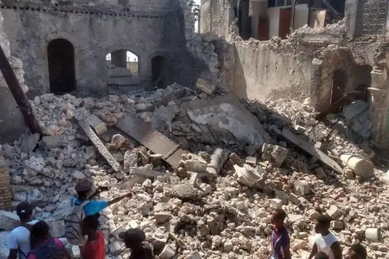 Гаитида 7,2 балли зилзила содир бўлди: Қурбонлар сони ошмоқда