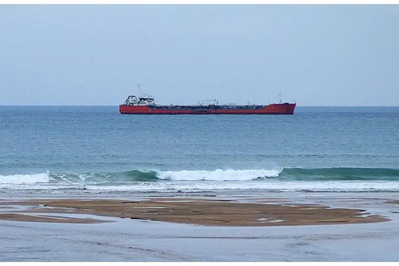 Хитойда кема ҳалокати: 6 киши бедарак йўқолган