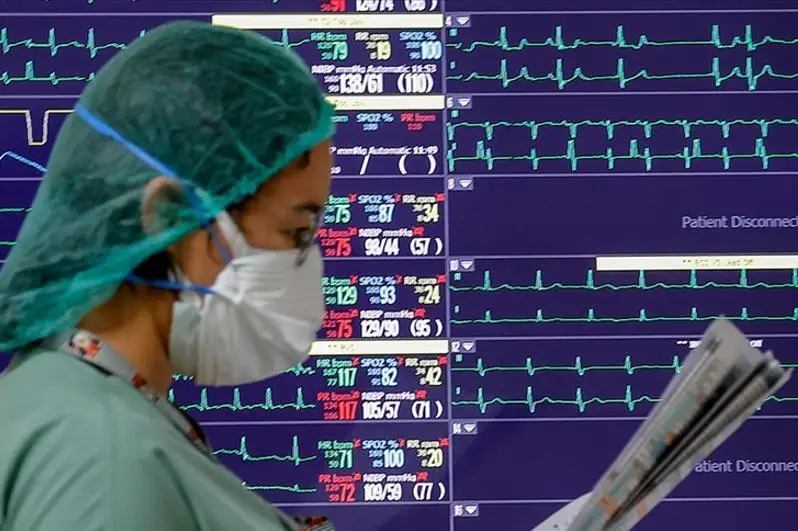 Туркияда охирги суткада  5 мингдан ортиқ киши коронавирус юқтирган