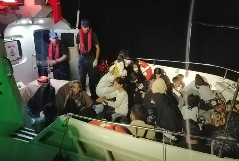 Туркияда 100 дан ортиқ ноқонуний мигрантлар қутқариб олинди