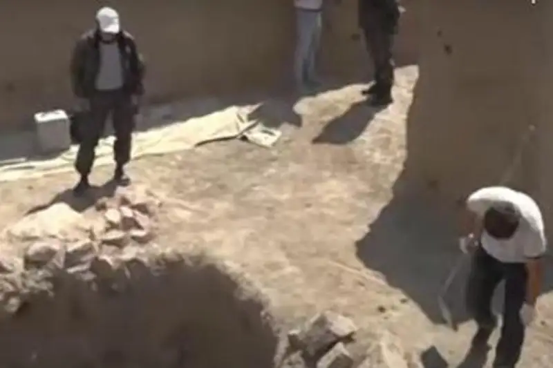 Археологи наткнулись на сакскую гробницу при раскопках в Аягозе