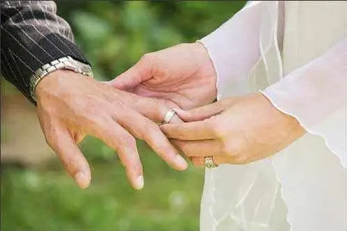 Ўзбекистонда 60 ёшдан ошган аёлларнинг никоҳдан ўтиш ҳолатлари кўпаймоқда