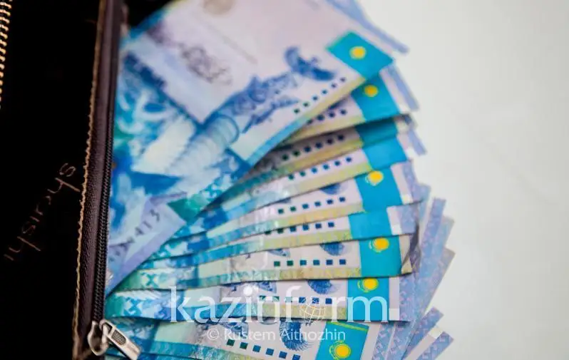 Қозоғистонда 1 январдан бюджет ходимларининг маоши оширилади