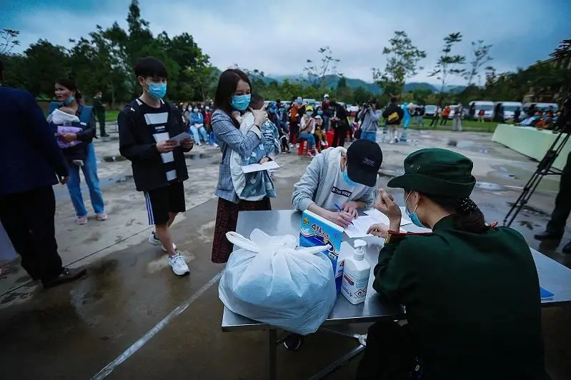 Вьетнамда коронавирусга чалиниб, тузалганларни  ишга чақирмоқда