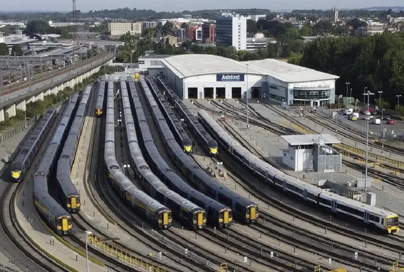 Буюк Британияда поезд машинистлари оммавий иш ташлашмоқда