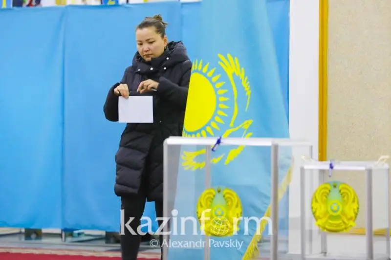Более 7 тысяч казахстанцев проголосовали за рубежом