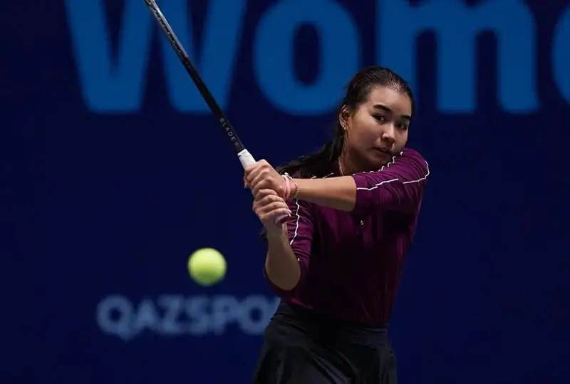 Казахстанка Сандугаш Кенжибаева впервые в карьере - в основе юниорского Уимблдона