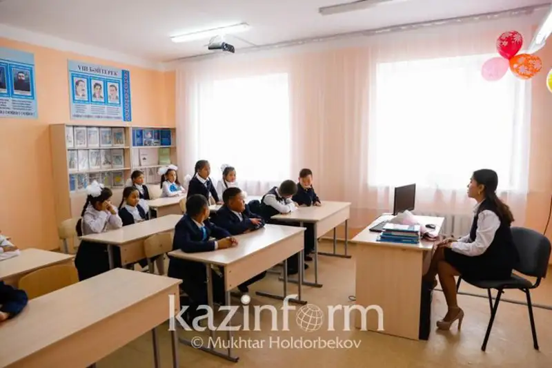 Более 190 тыс. школьников обучаются в малокомплектных школах Казахстана