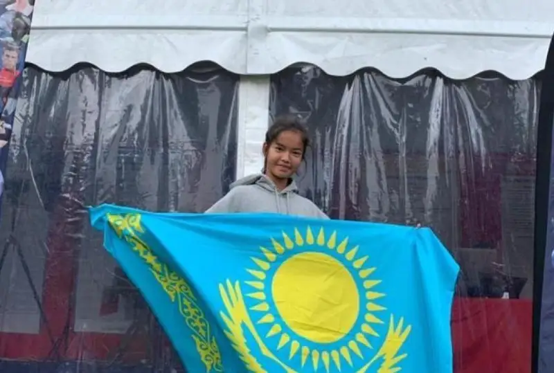 15 ёшли қозоғистонлик теннисчи катталар ўртасидаги халқаро турнирга йўлланма олди