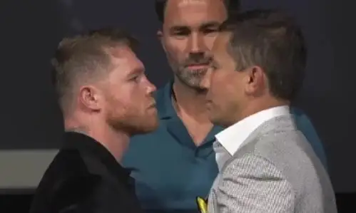 Геннадий Головкин ва Саул Альварес учинчи жанг олдидан биринчи кўз дуэлини ўтказди