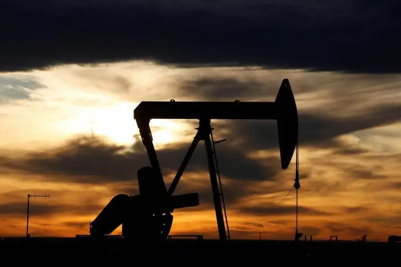 Жаҳон нефть бозорида нархлар кескин пасайди