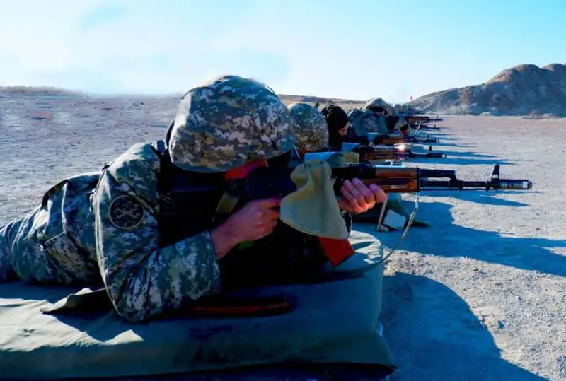 Қозоғистон Қуролли Кучларида қўшинларнинг якуний текшируви бошланди