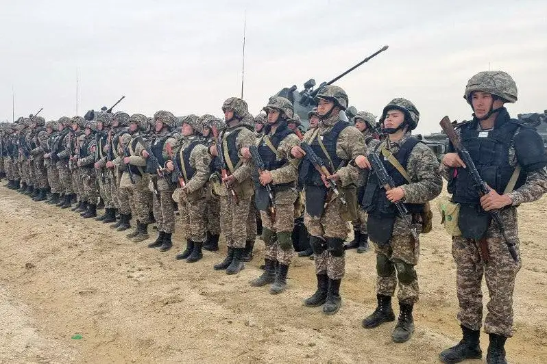 Prezıdent tapsyrmasy: Qazaqstan Qarýly kúshterinde tekserý bastaldy