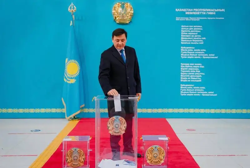 Аким столицы проголосовал на выборах Президента РК