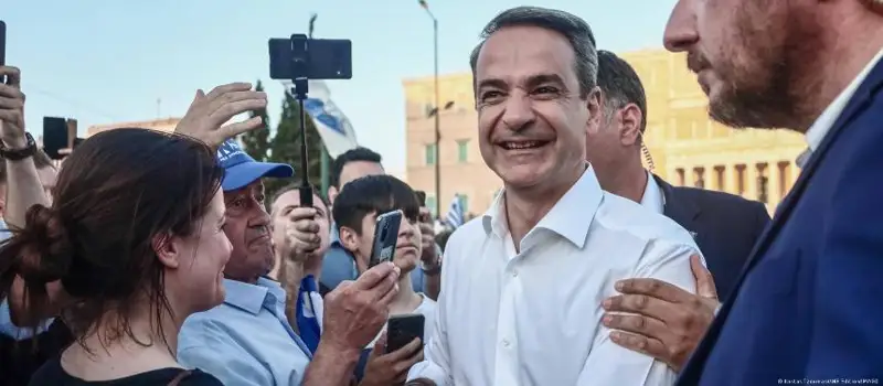 Грецияда яна парламент сайловлари бўлиб ўтмоқда