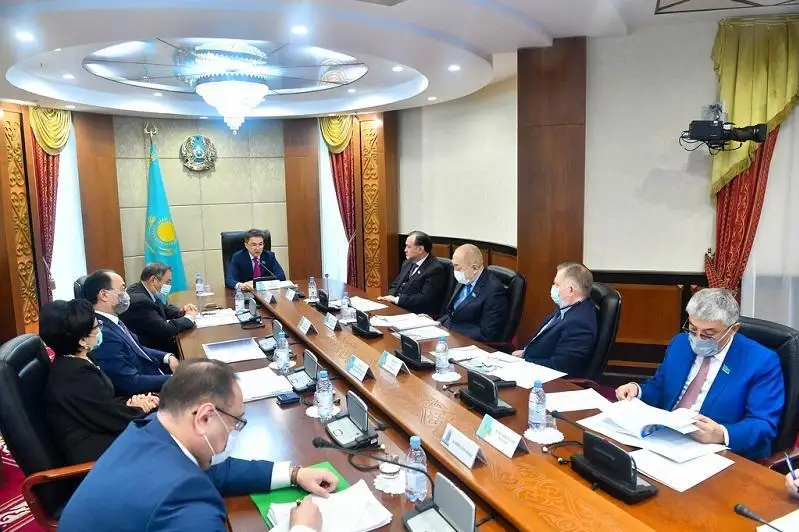 Сенаторлар Қозоғистон ташқи сиёсати масалаларини муҳокама қилдилар