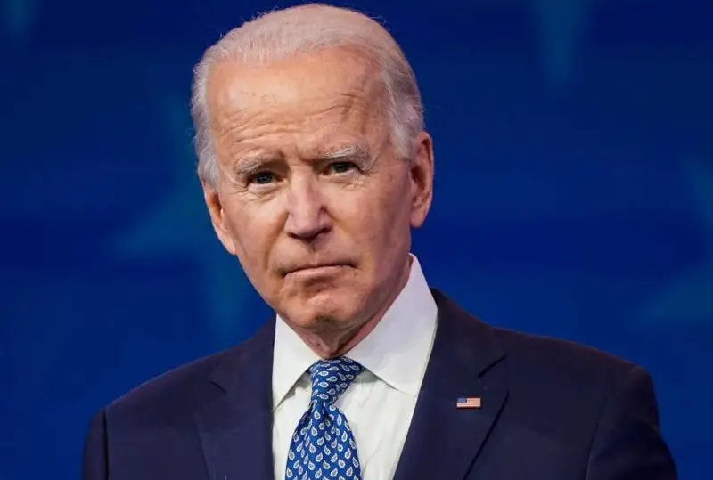 Байден супермаркетга ҳужумда ҳалок бўлганларнинг қариндошлари билан учрашади