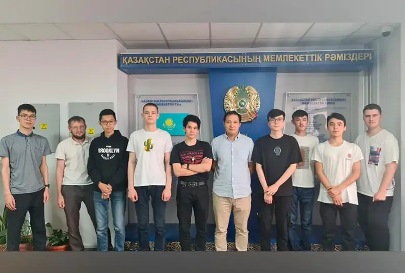 Qazaqstan fızıka páninen HHІІ Azııa olımpıadasynda úzdik úshtikke endi