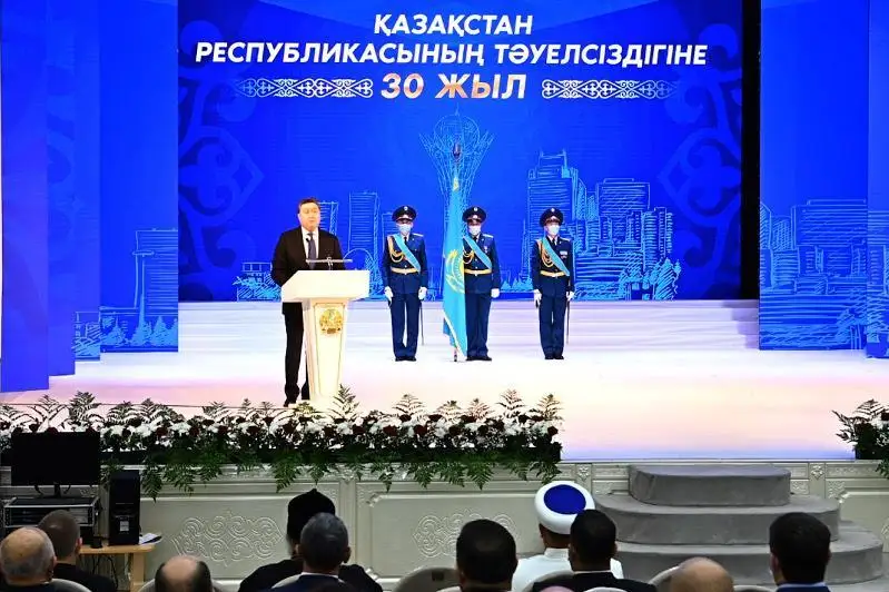 政府总理出席阿克莫拉州新工厂开业仪式