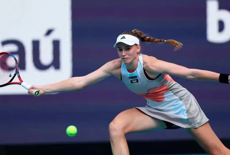 ەلەنا رىباكينا قاتارىنان ءۇش ماتچتا 10 نان استام ەيس جاساعان ءبىرىنشى تەننيسشى اتاندى