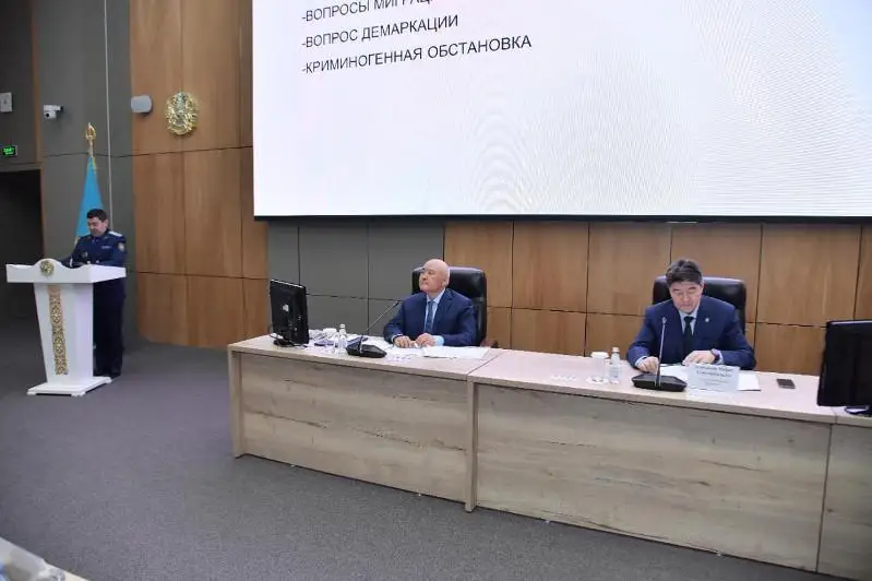 Туркистон вилоятида чегарадош ҳамкорлик масалалари муҳокама қилинди