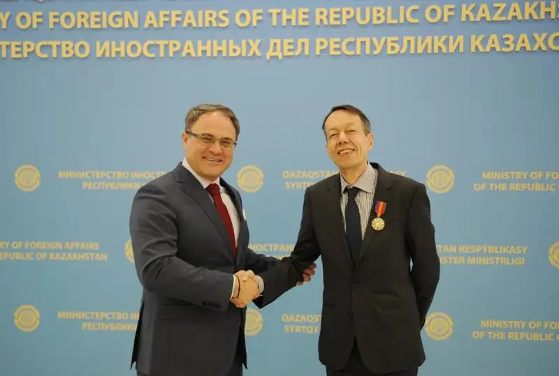 Посла Швеции в Казахстане наградили орденом «Достык» II степени